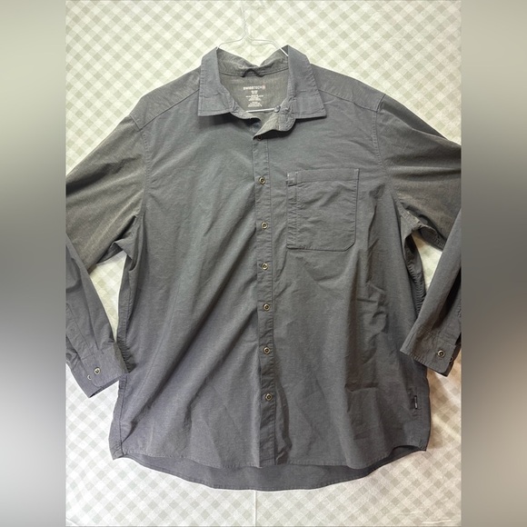 Swiss Tech Shirt Mens 2XL Gray Brown Heather Button Up Hike Camp Zip Pocket - Picture 1 of 7